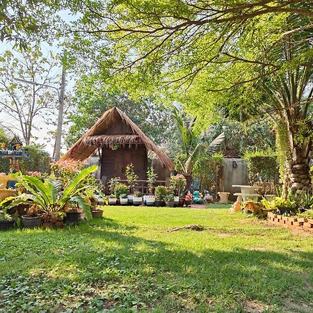 Smilingface Guesthouse Sukhothai Esterno foto