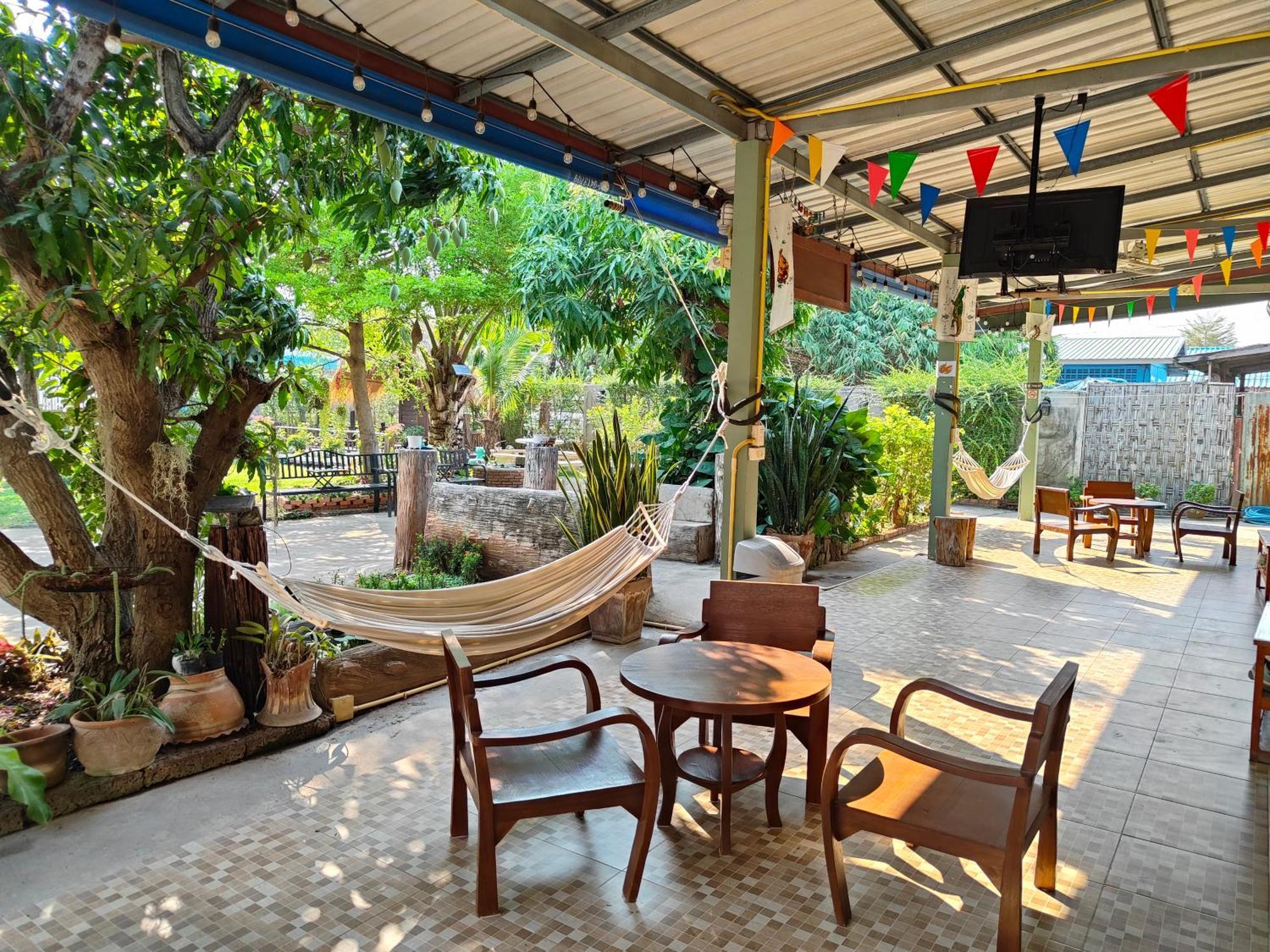 Smilingface Guesthouse Sukhothai Esterno foto