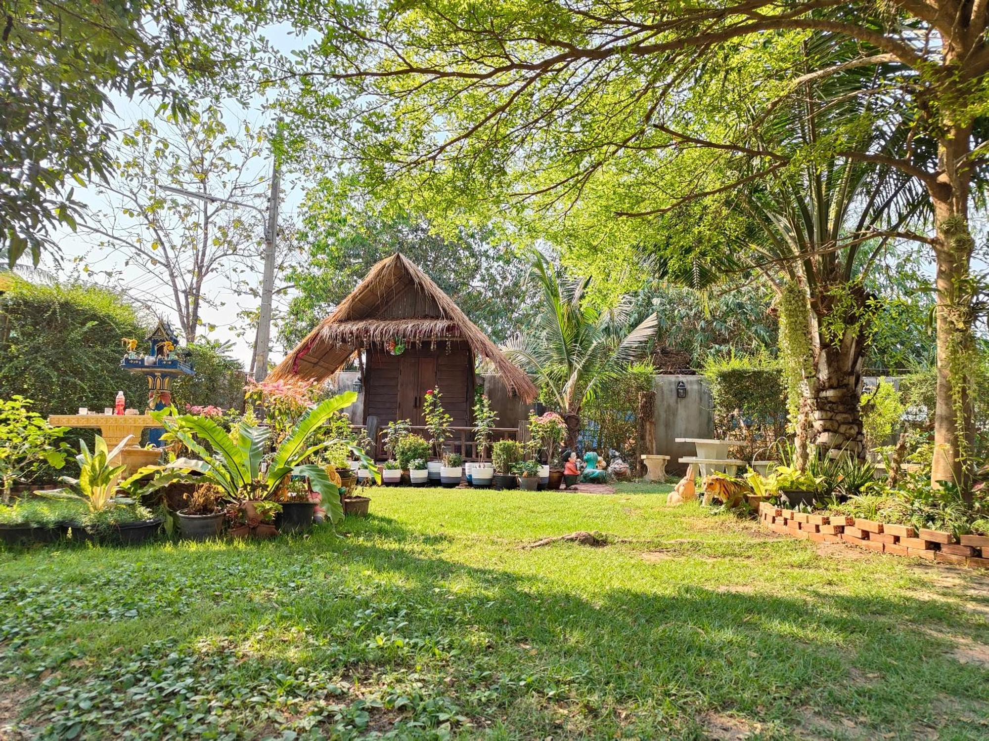 Smilingface Guesthouse Sukhothai Esterno foto
